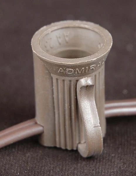 100 G50 Globe Light String Set With Orange Bulbs On Brown Wire 5 100 G50 Globe Light String Set With Orange Bulbs On Brown Wire - Image 5