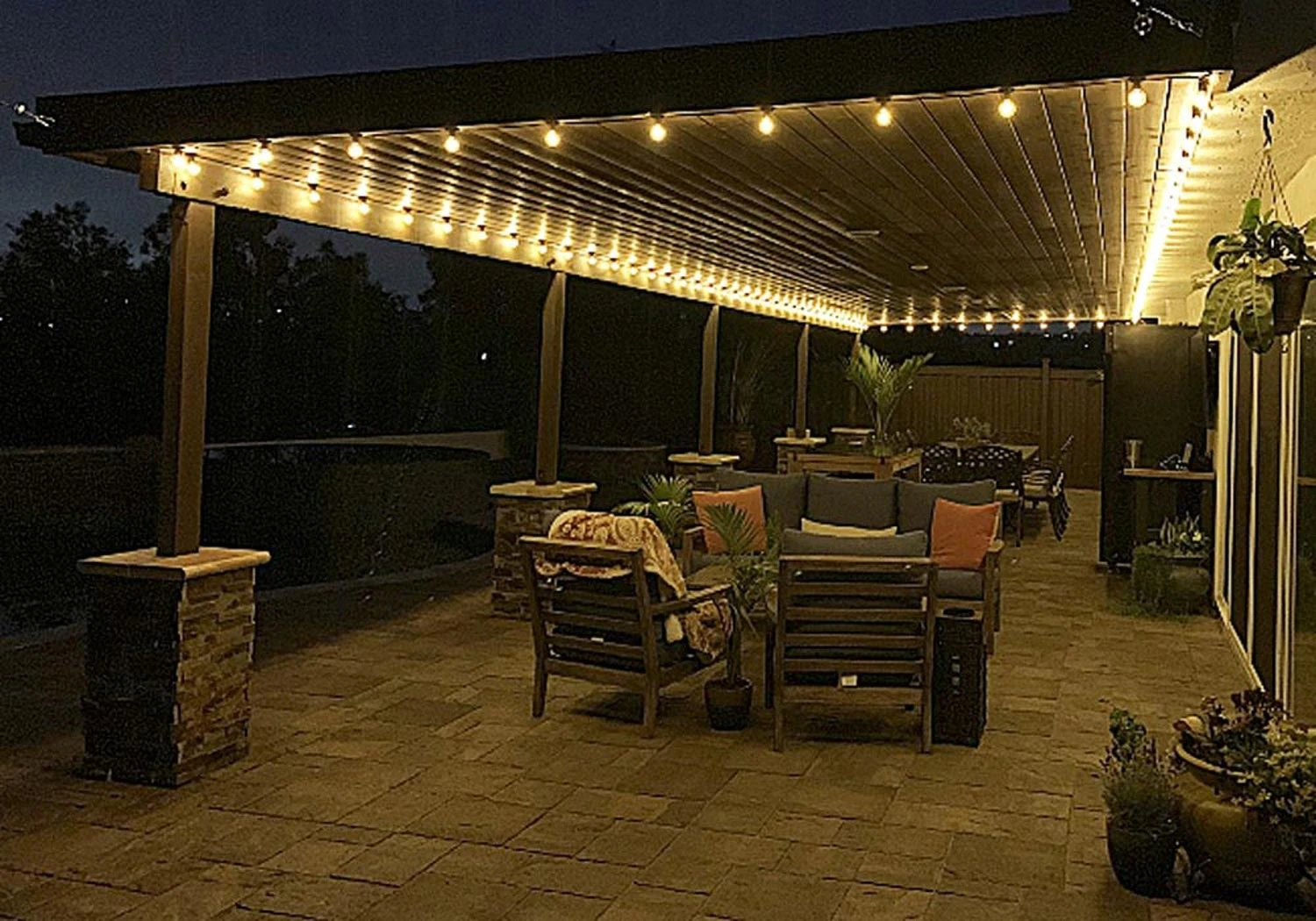 Warm White Satin Glass G40 U-Shaped LED Plastic Flex Filament Replacement Bulbs 25 Pack 6 Warm White Satin Glass G40 U-Shaped LED Plastic Flex Filament Replacement Bulbs 25 Pack - Image 6