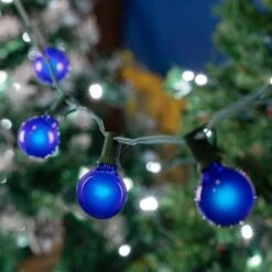 100 G40 Globe String Light Set With Blue Bulbs On Green Wire -Christmas Lights Series 0032372 100 g40 globe string light set with blue bulbs on green wire