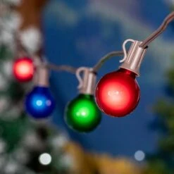 100 G40 Globe String Light Set With Multi Colored Bulbs On Brown Wire -Christmas Lights Series 0032618 100 g40 globe string light set with multi colored bulbs on brown wire