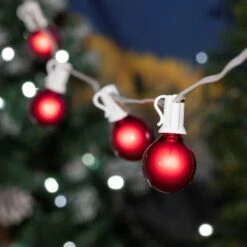 100 G40 Globe String Light Set With Red Satin Bulbs On White Wire -Christmas Lights Series 0032634 100 g40 globe string light set with red satin bulbs on white wire