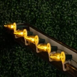 100 C9 Christmas Light Set - Yellow Bulbs - Green Wire -Christmas Lights Series 0032776 100 c9 christmas light set yellow bulbs green wire