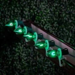 Green C9 U-Shaped LED Plastic Flex Filament Replacement Bulbs 25 Pack -Christmas Lights Series 0032851 green c9 u shaped led plastic flex filament replacement bulbs 25 pack
