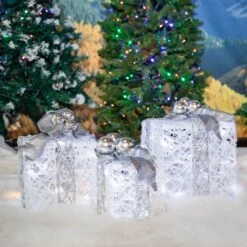 8 In., 10 In. & 12 In. Glittered White Gift Boxes With 70 Cool White Twinkle LED Lights (Set Of 3) -Christmas Lights Series 0033851 8 in 10 in 12 in glittered white gift boxes with 70 cool white twinkle led lights set of 3